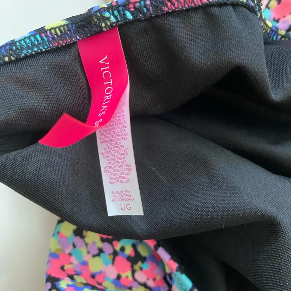 Victoria Secret Bikini 34B L - Picture 2 of 4